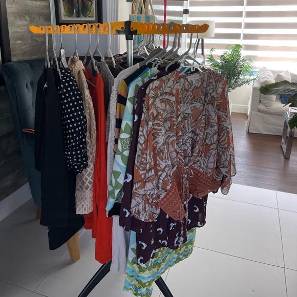 @stylish0305closet, Like this post to be notified of all my future Lives Shows - Picture 6 of 8